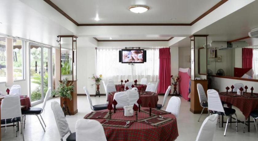 Ratchaphruek 2007 Hotel Chom Thong Exterior photo
